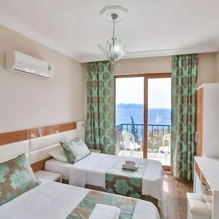 Kayahan Kaş