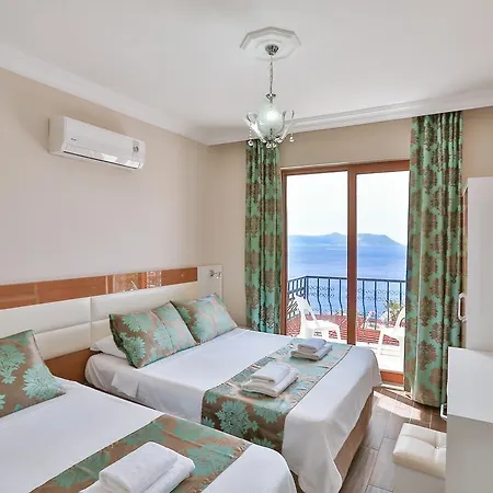 Kayahan Kaş